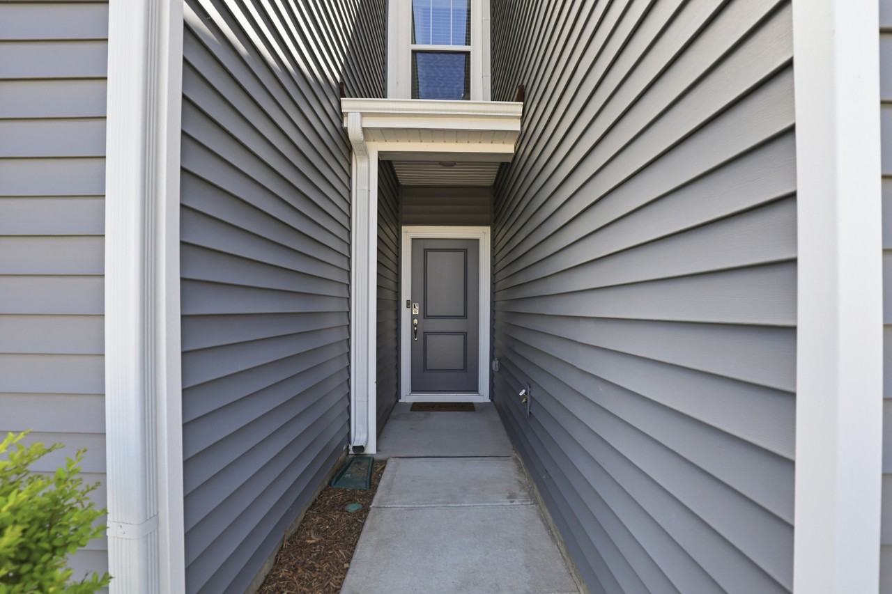 2317 Belterra Dr #1 - Photo 3 of 34