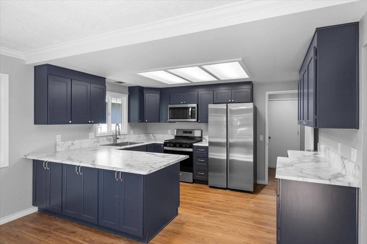 966 S Shasta Ave #1 - Photo 5 of 13