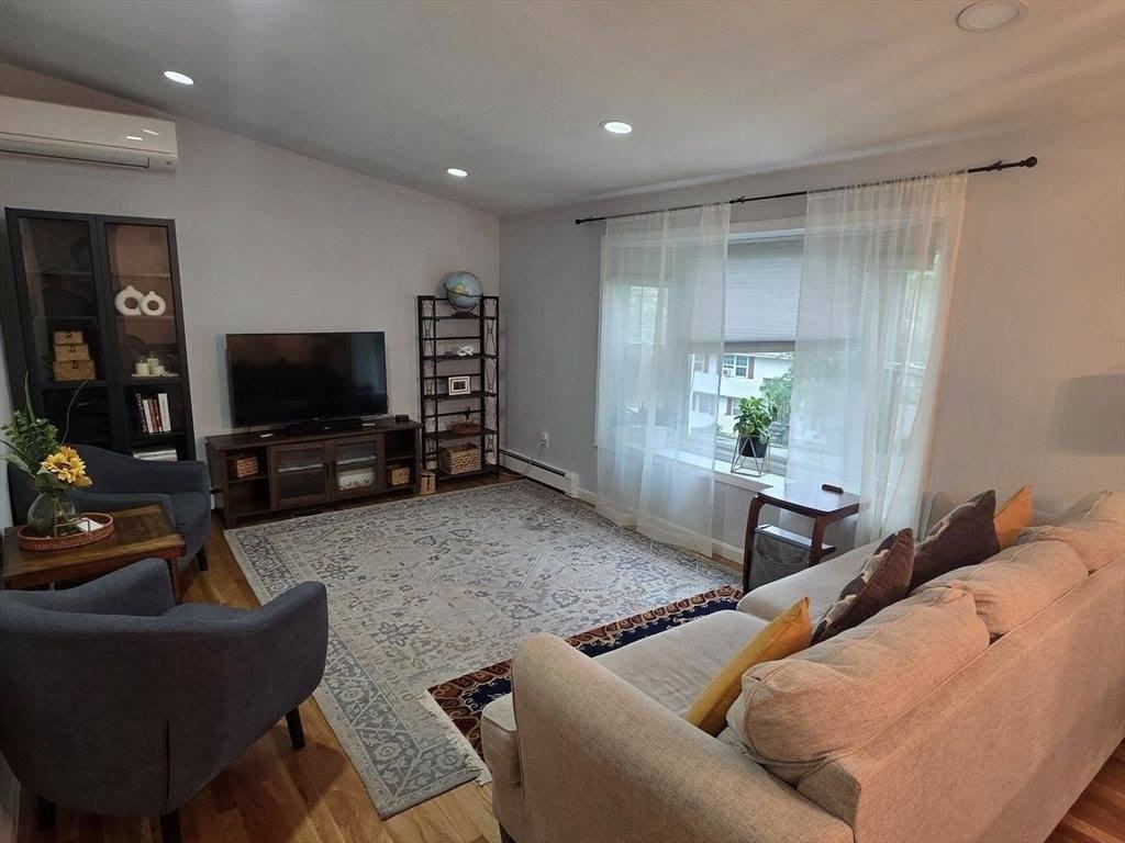 1 E Dexter Ave - Photo 3 of 28