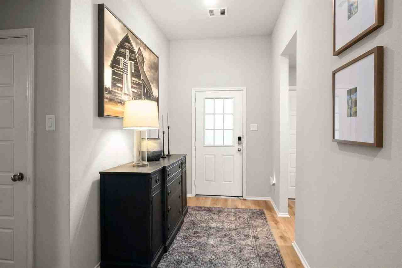 326 Jewett Meadow Dr - Photo 4 of 30