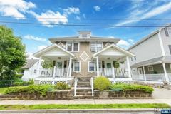 139 Van Ave - Photo 1 of 1