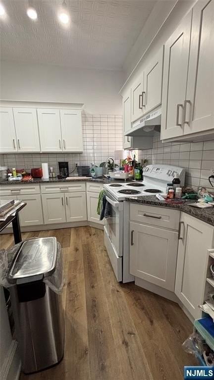 136A Sherman Ave - Photo 3 of 11