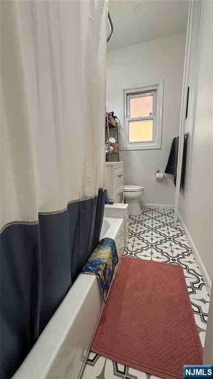 136A Sherman Ave - Photo 5 of 11