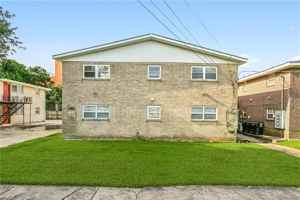 featured image of 1532 Aviators St #B