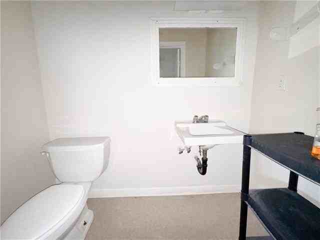 1048 N Broad St - Photo 6 of 7