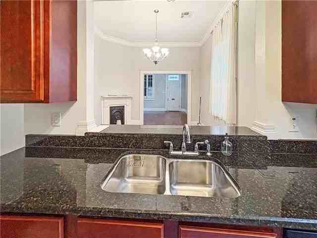 4900 Danneel St - Photo 6 of 13