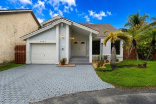 9587 Sw 148th Avenue Cir S - Photo 1 of 1