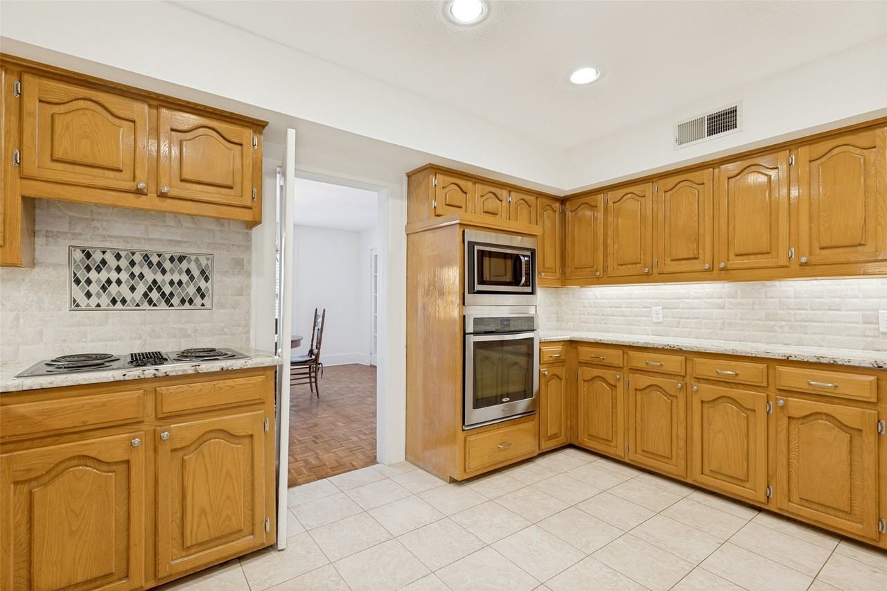 3528 Mockingbird Ln - Photo 4 of 11