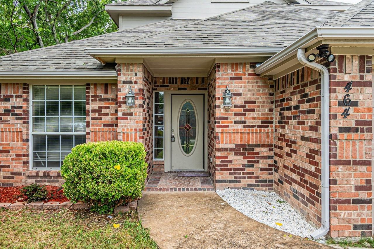 464 Bass Rd - Photo 4 of 35