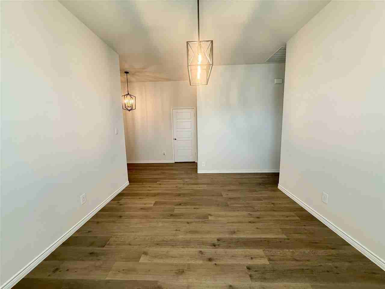 217 Beechwood Ave - Photo 7 of 28