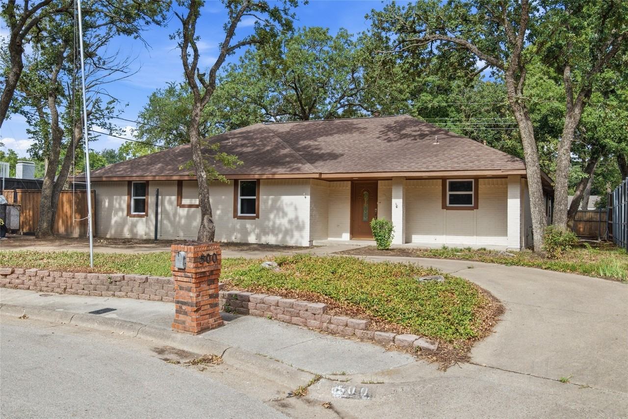 500 Bent Tree Ct - Photo 2 of 28