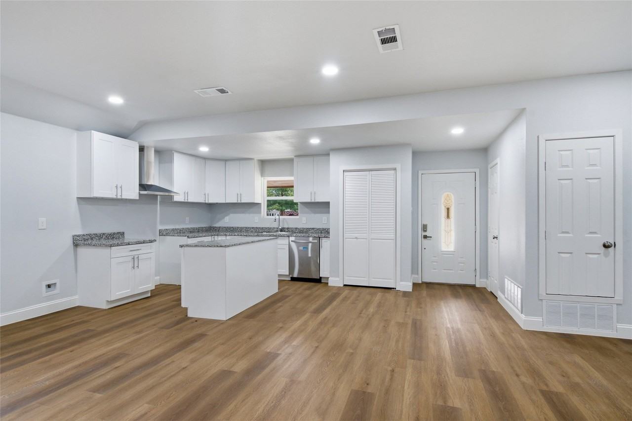 500 Bent Tree Ct - Photo 5 of 28