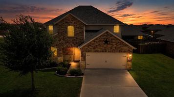 featured image of 1535 Meadowlake Dr