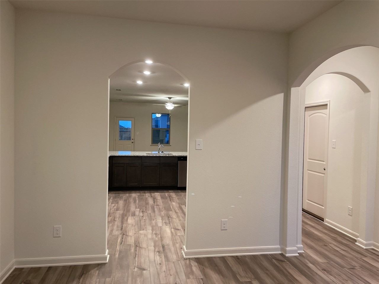 1819 Fergus Dr - Photo 3 of 8