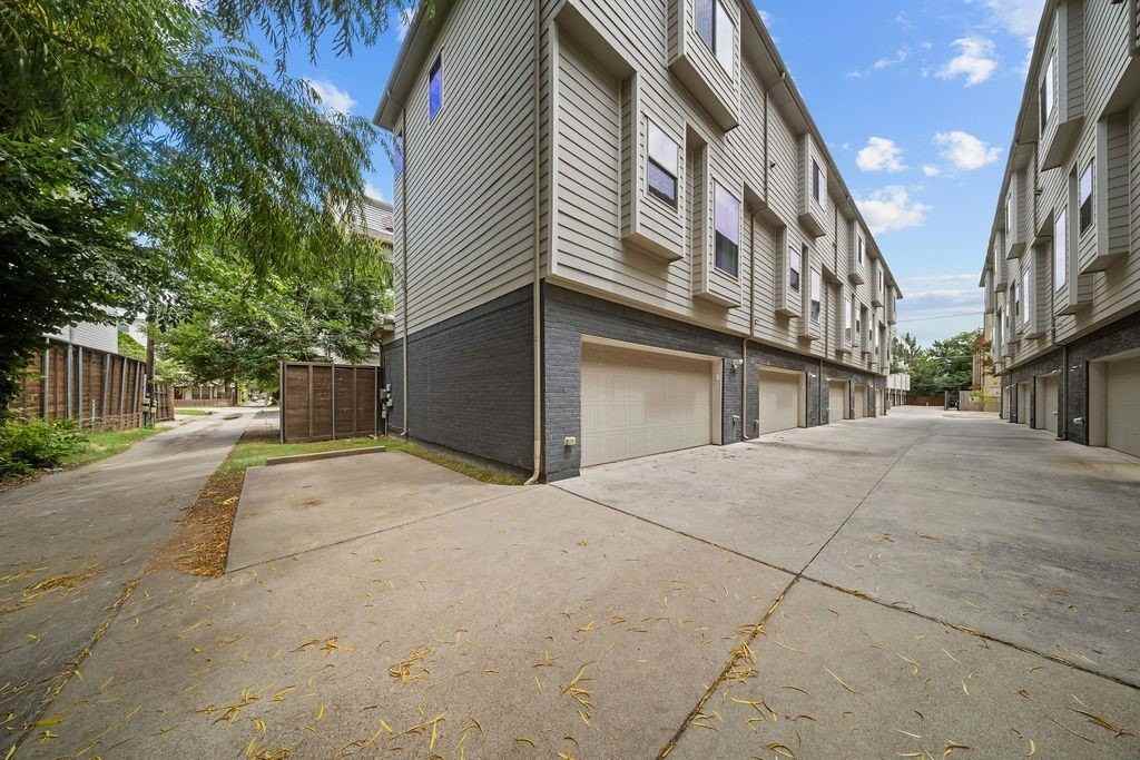 5811 Bryan Pkwy #50 - Photo 5 of 40