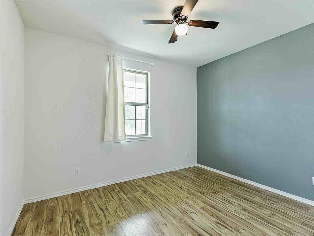 11340 Pecan Creek Dr - Photo 4 of 25