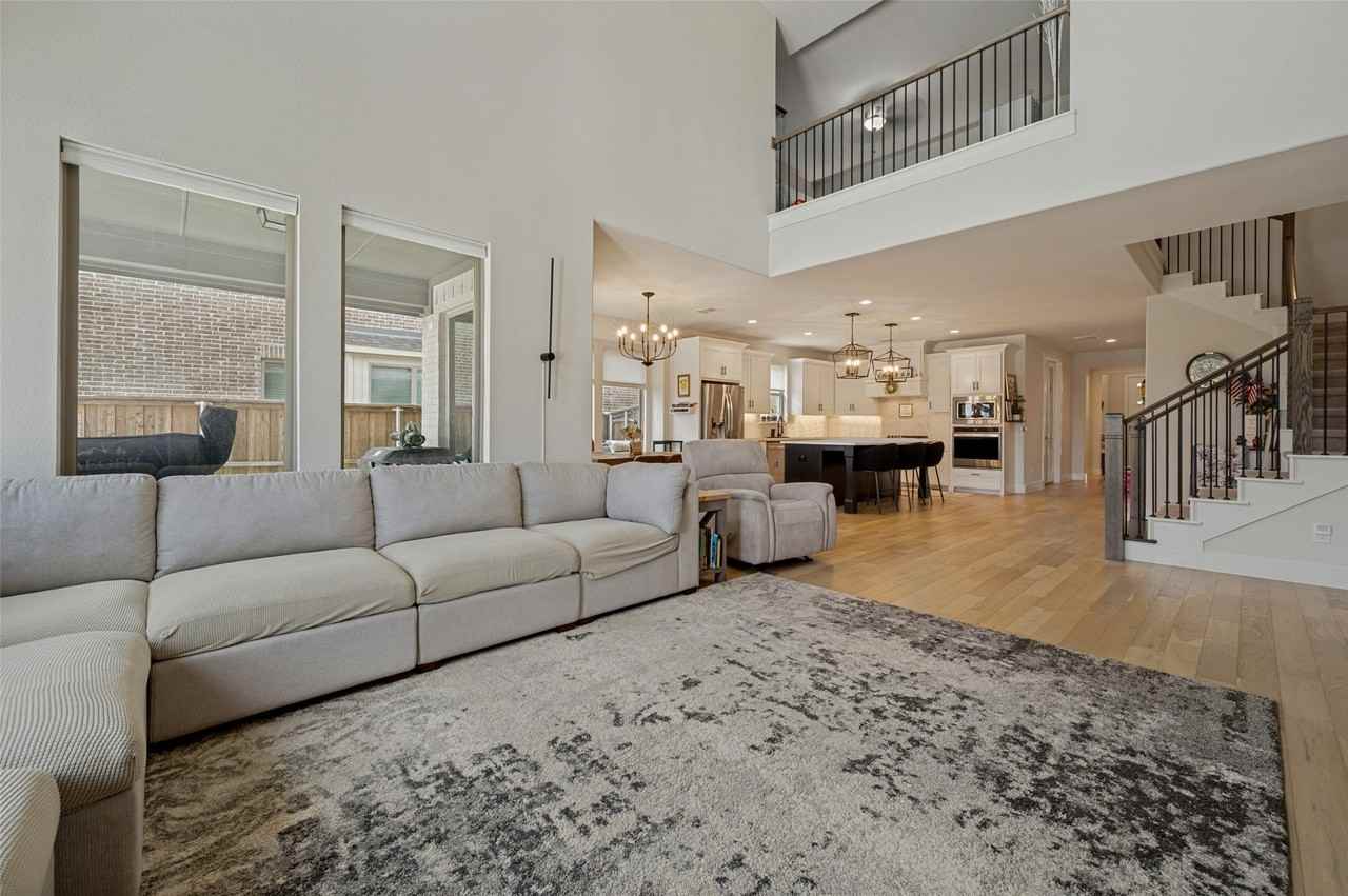 2720 Bluegill Ln - Photo 6 of 25