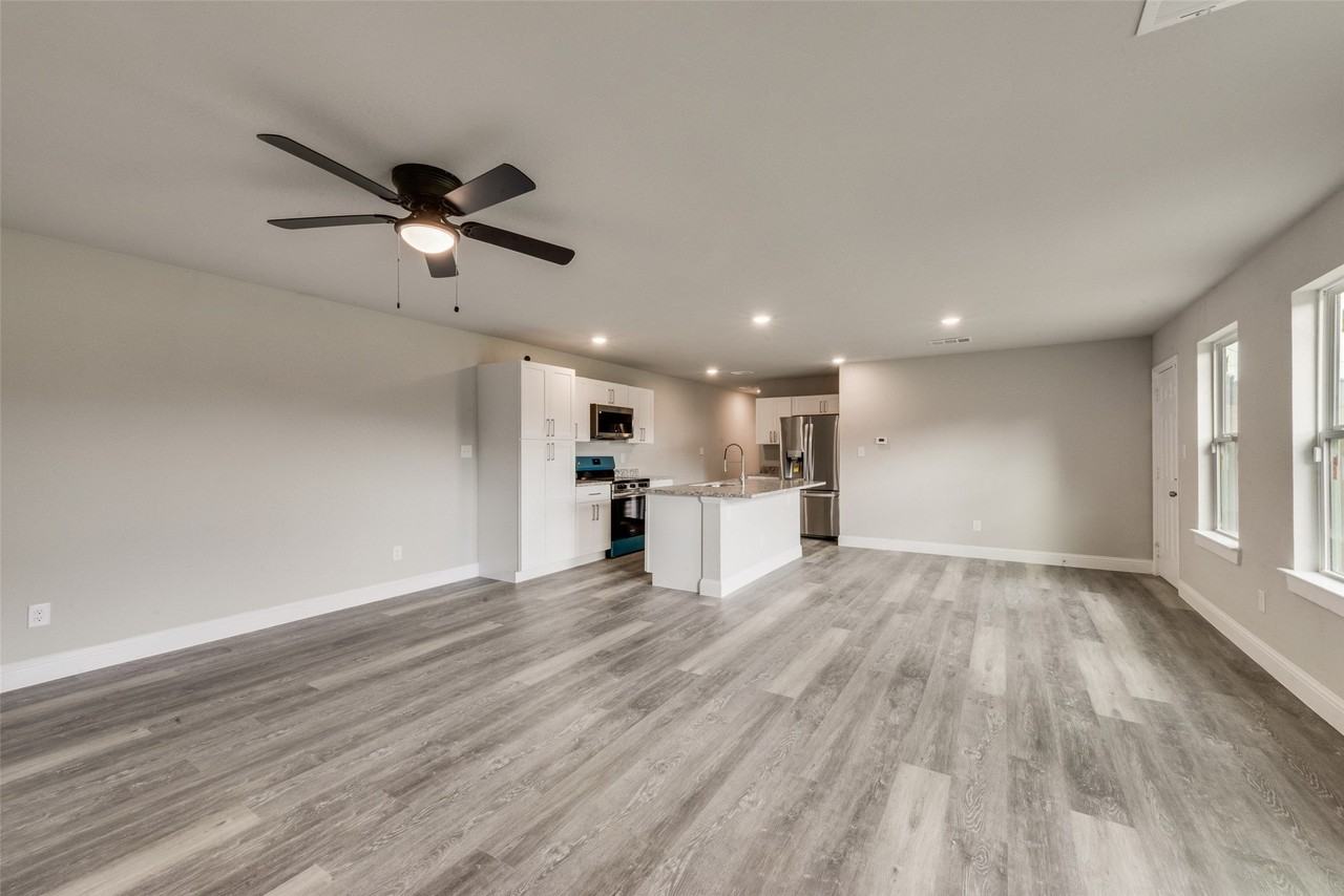 3155 Stag Rd - Photo 4 of 15