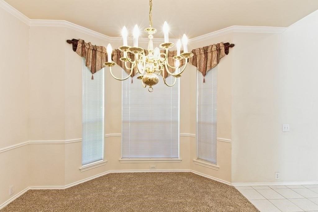 8713 Somerville Way - Photo 5 of 34