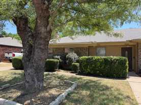 3006 Post Oak Dr - Photo 1 of 1