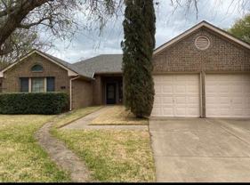 808 Bridgewater Ln - Photo 1 of 1