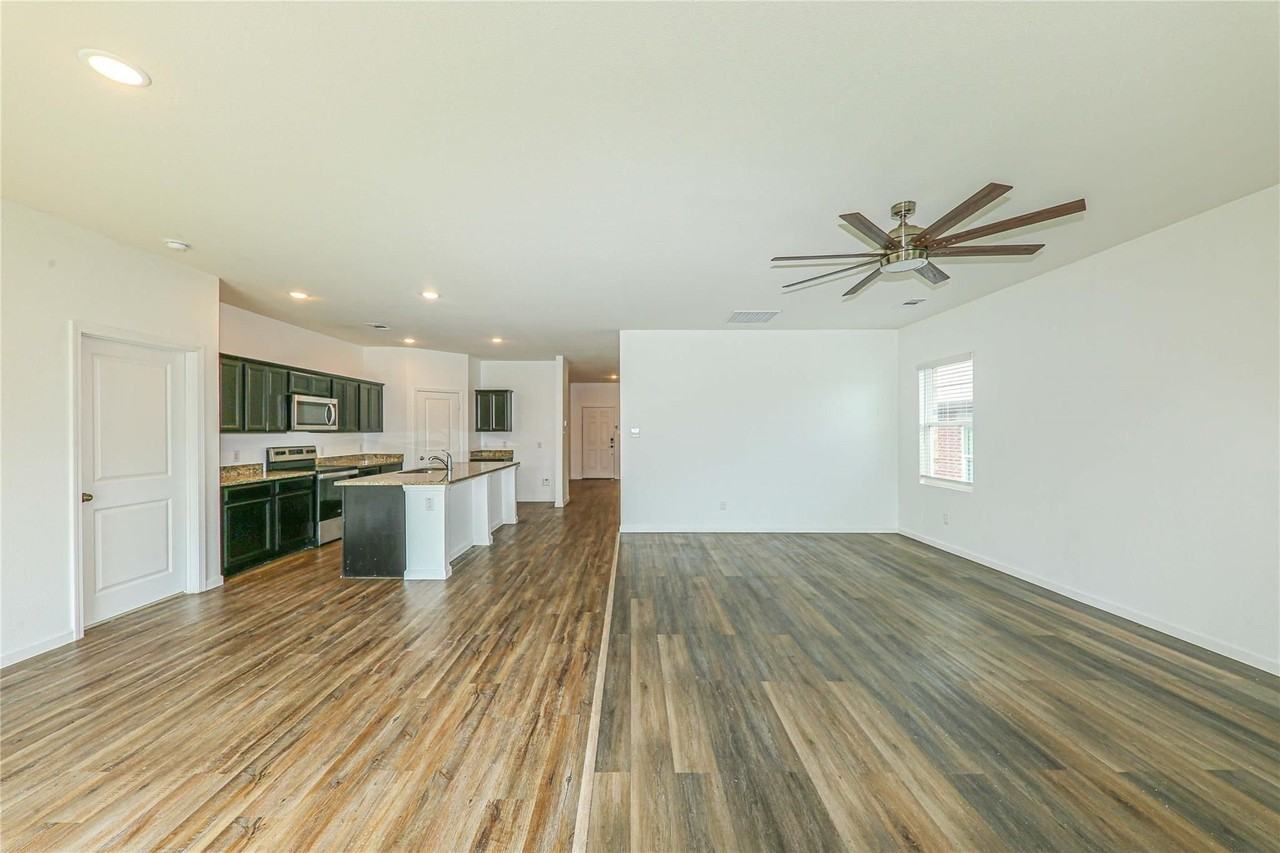 746 Wilshire Dr - Photo 7 of 23