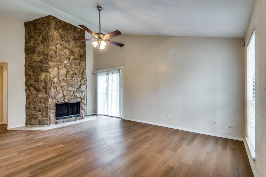 431 Justice St - Photo 2 of 10