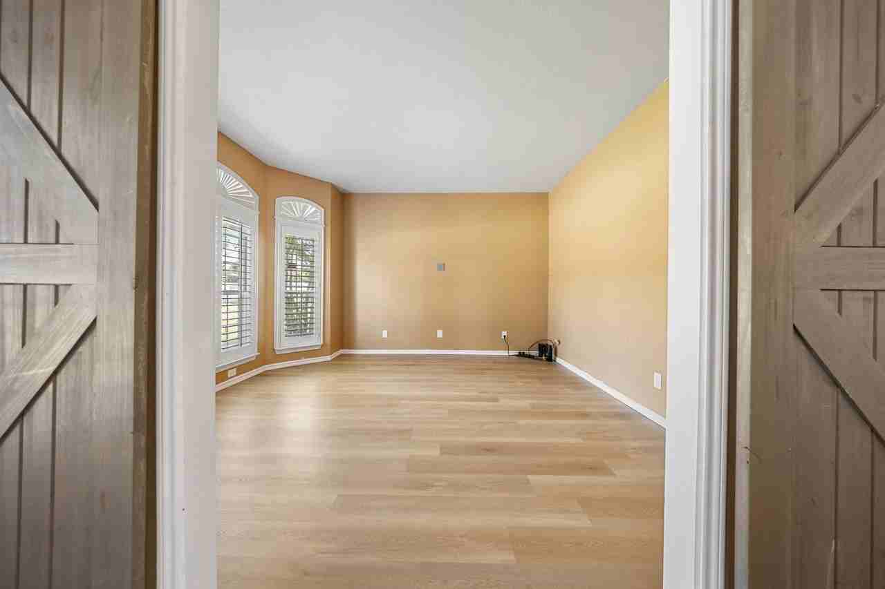 4216 Mulberry Dr - Photo 6 of 40
