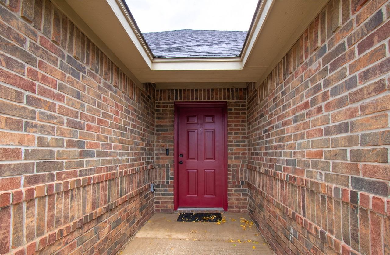 6805 Terbet Ct - Photo 3 of 28