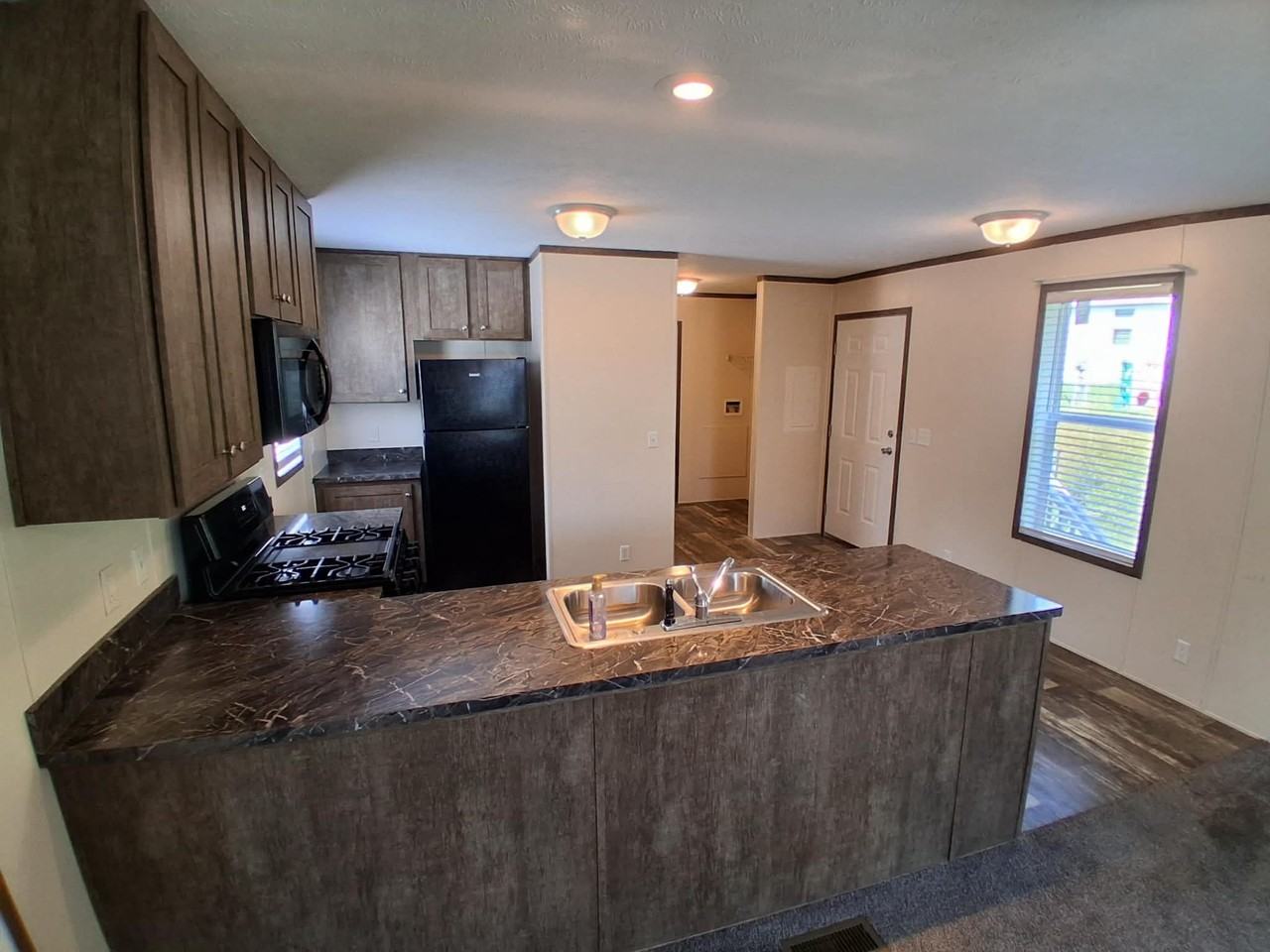 1301 Avenue A - Photo 3 of 11