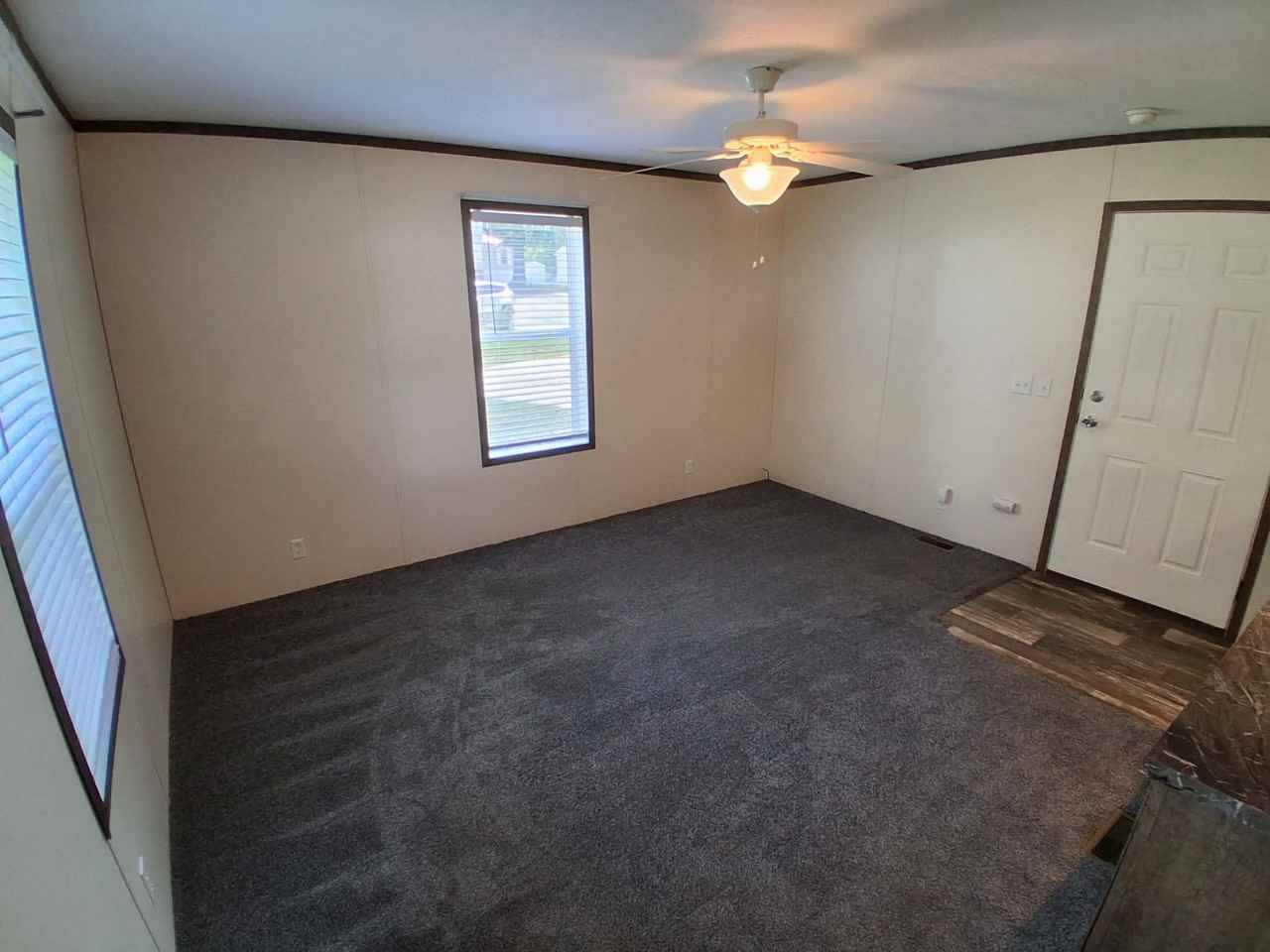 1301 Avenue A - Photo 5 of 11