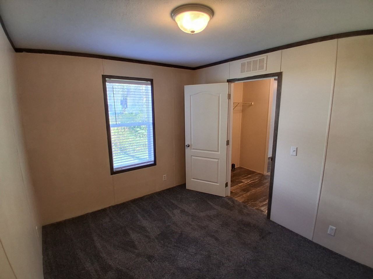1301 Avenue A - Photo 6 of 11