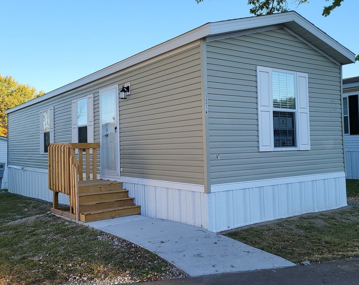 2314 Catalpa St #87 - Photo 7 of 8