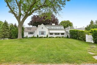42 Peconic Ave - Photo 1 of 1