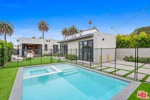 featured image of 2225 Walnut Ave