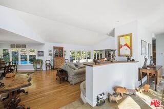 11215 W Sunset Blvd - Photo 2 of 8