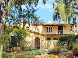 featured image of 10563 Lindbrook Dr