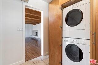 609 N Doheny Dr #C - Photo 5 of 8