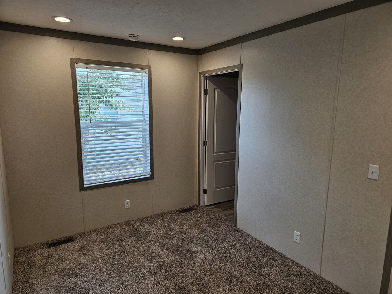 2316 Birch St #131 - Photo 5 of 10
