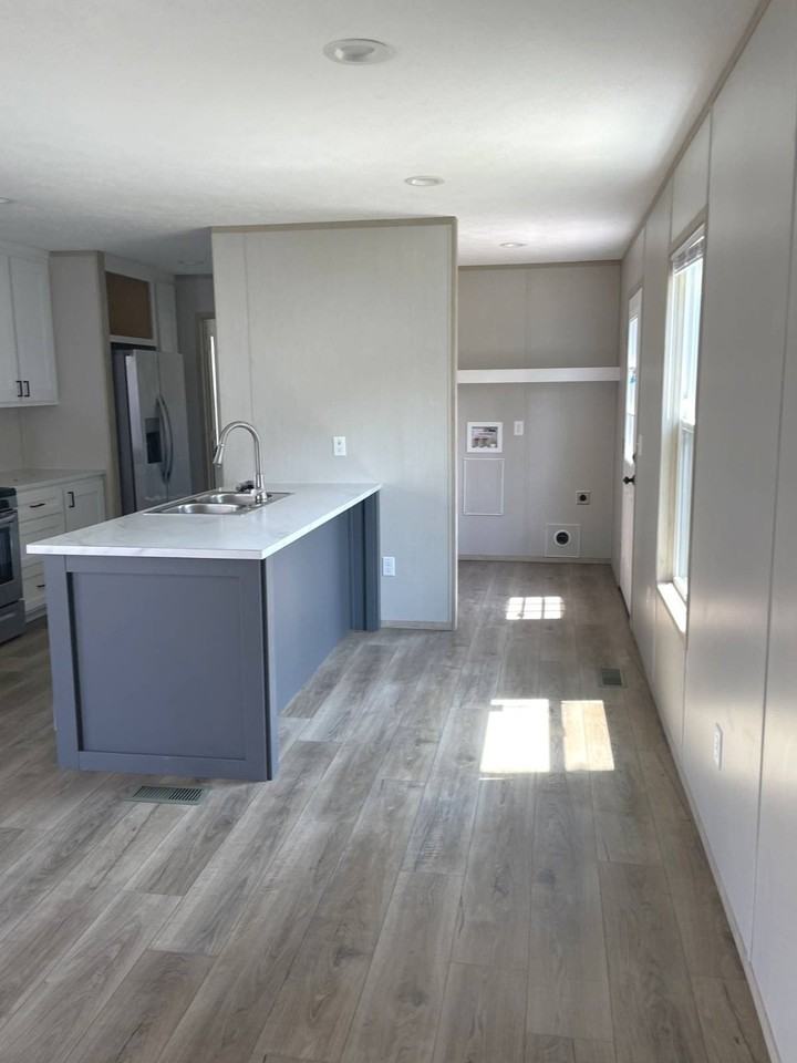 6621 W Ridge Rd #13 - Photo 3 of 10