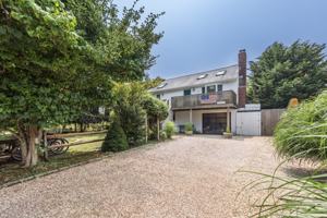 featured image of 18 Flagg Ave