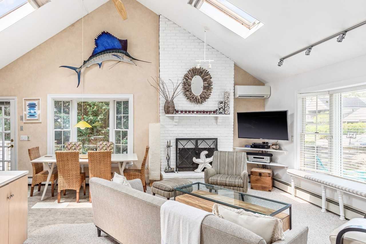 18 Flagg Ave - Photo 2 of 17
