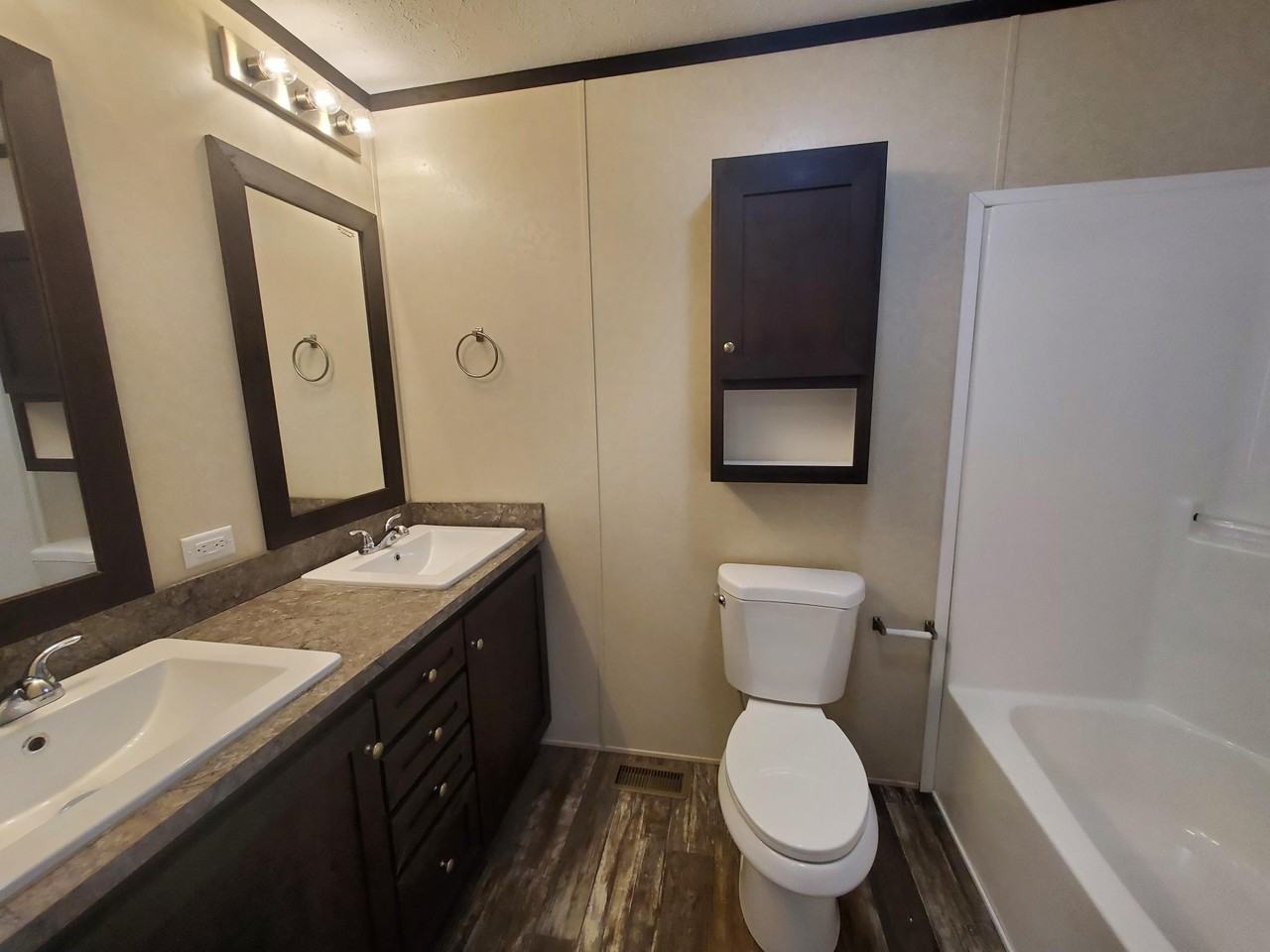 17 Mockingbird Dr #207 - Photo 6 of 11