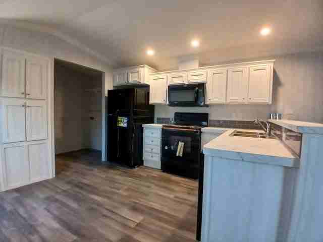 1631 Semon Dr #6 - Photo 2 of 13