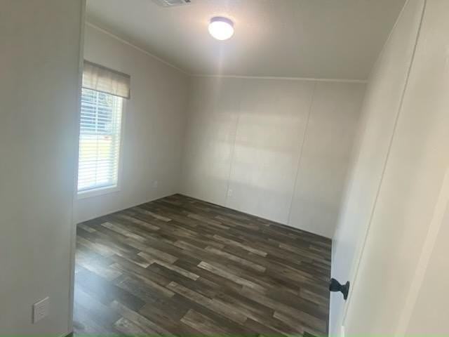 1556 Tropic Isle Dr - Photo 4 of 6