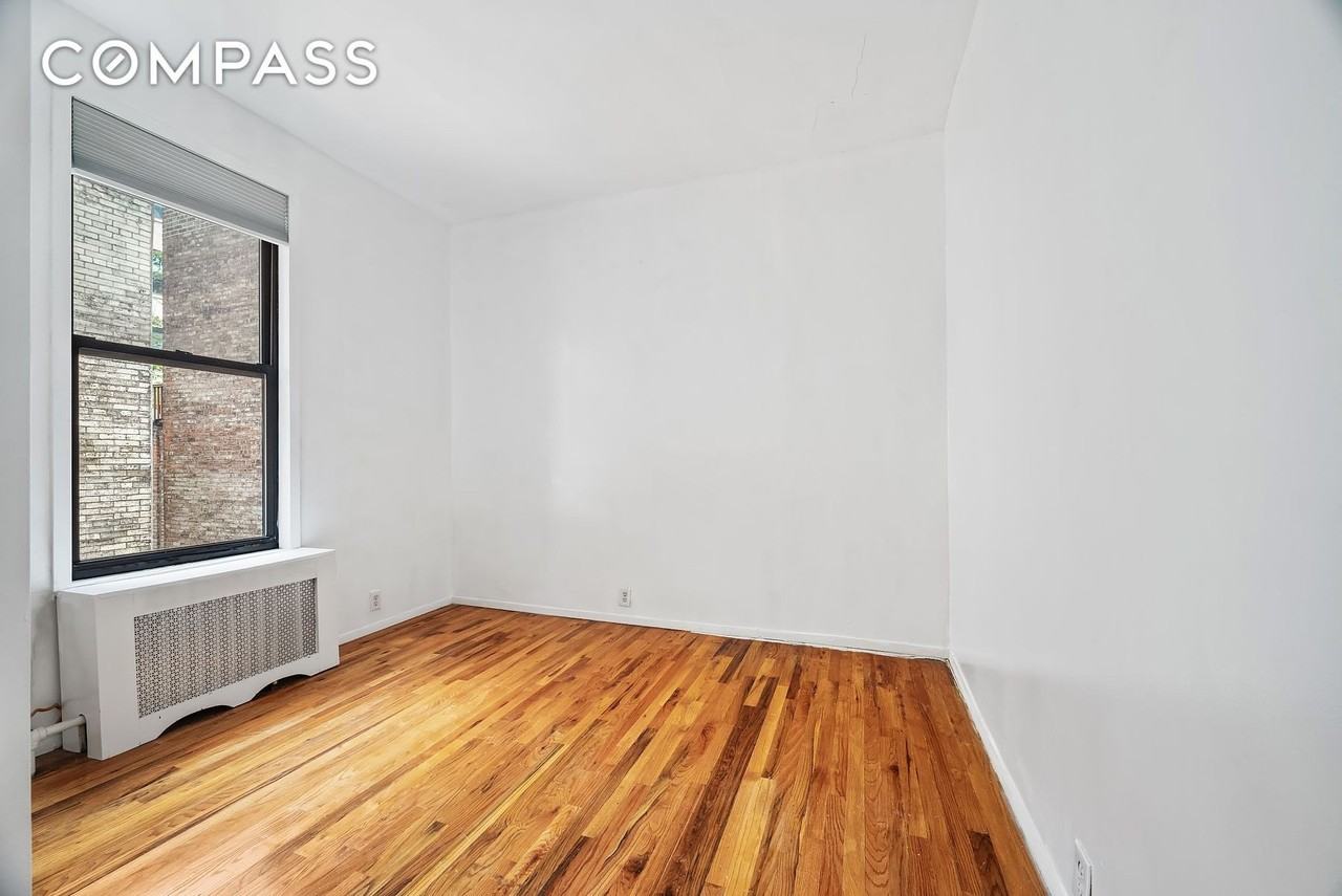 862 W End Ave #2R - Photo 3 of 8
