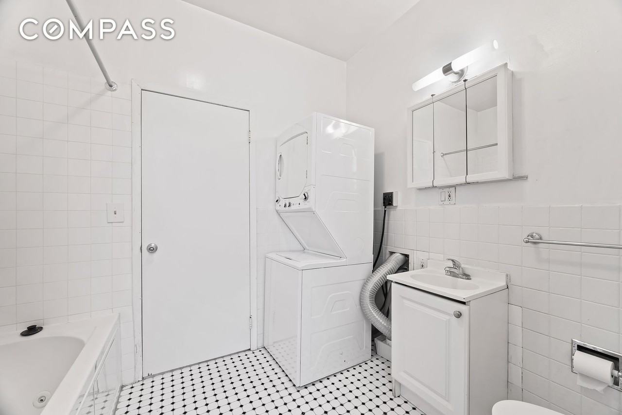 862 W End Ave #2R - Photo 4 of 8