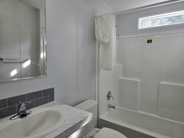 206 Magnolia Ln #150 - Photo 7 of 9