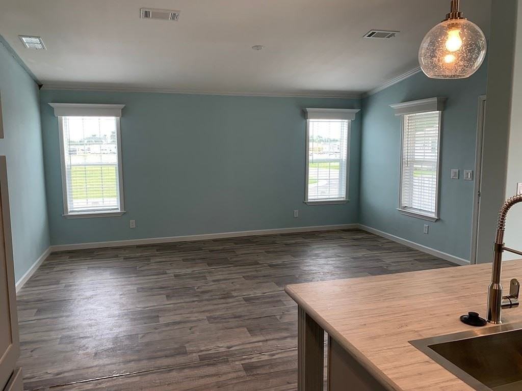 6429 Forest Lake Dr #12 - Photo 5 of 20