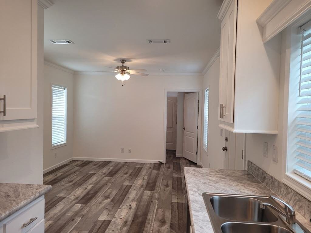 5600 Jennie St #0015 - Photo 2 of 21